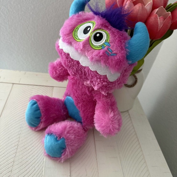 Kellytoy Sad Crying Pink Monster Stuffed Animal Doll Toy Plush 15" Alien Horns - Picture 3 of 11